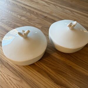 Pottery Barn Great White Dove Serving Dish with Cover Set of 2 Rare